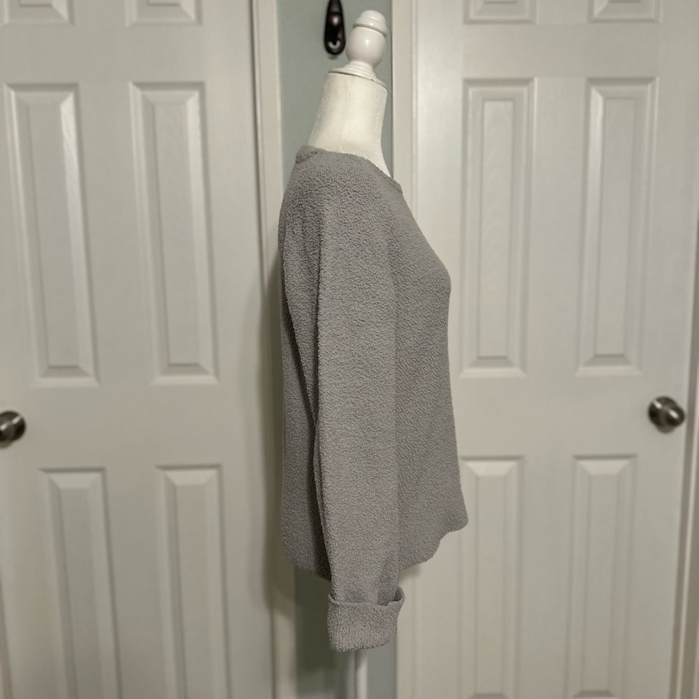 All Row Gray Fuzzy Sweater Size Medium - Picture 4 of 5